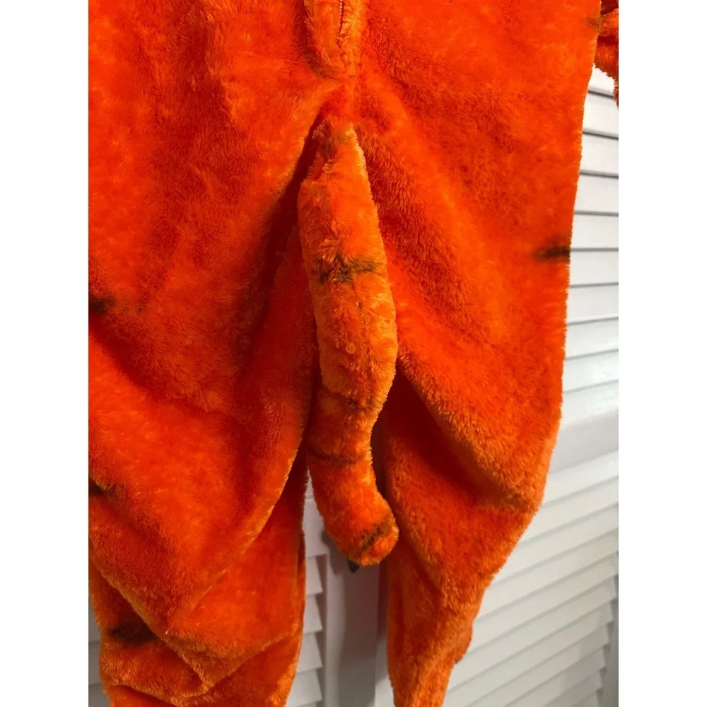 Disney Store Children's Size XS / 4 Plush Hooded Tigger Costume Padded Tummy